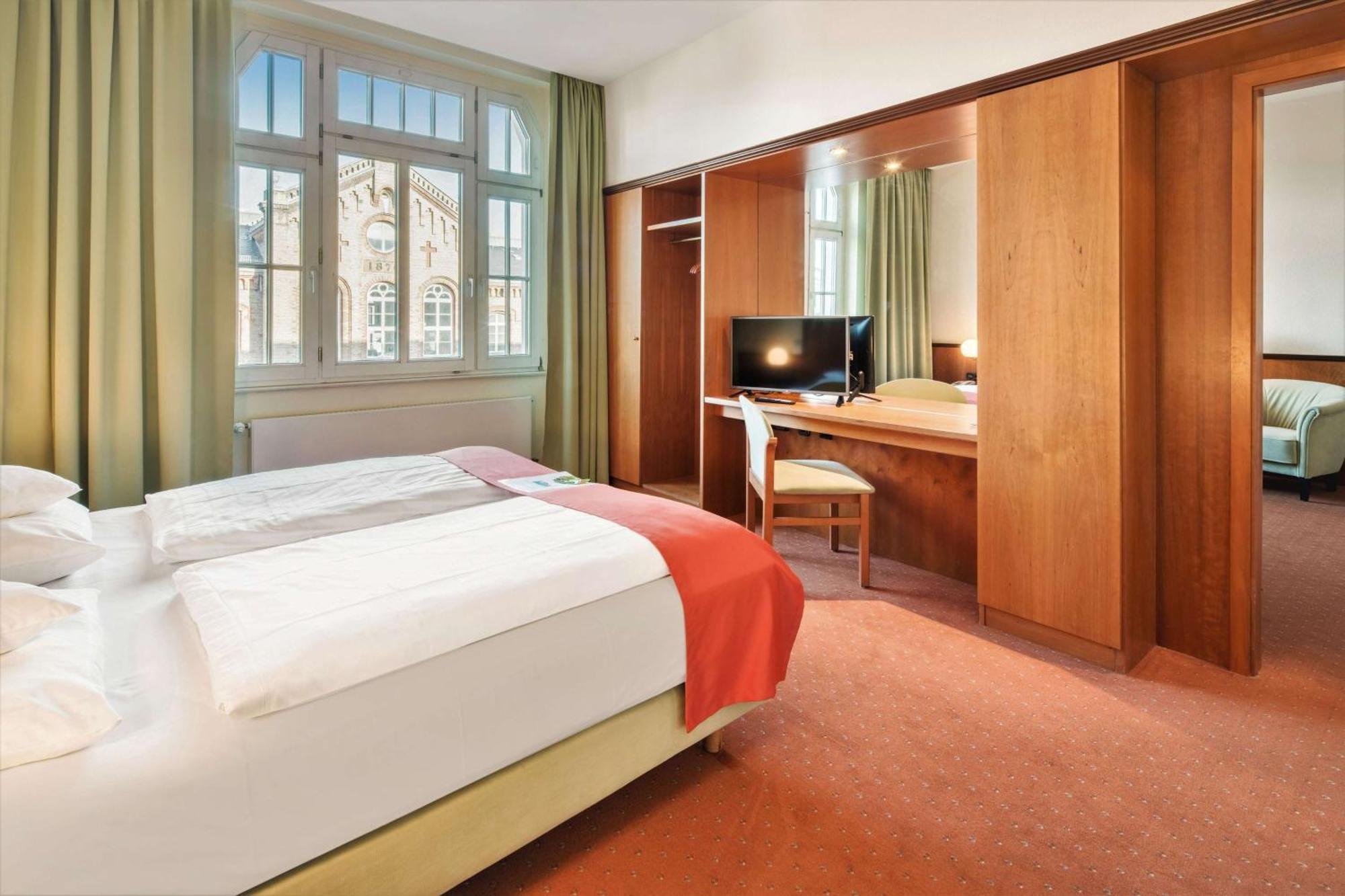 Best Western Plus Hotel Excelsior Erfurt Bagian luar foto